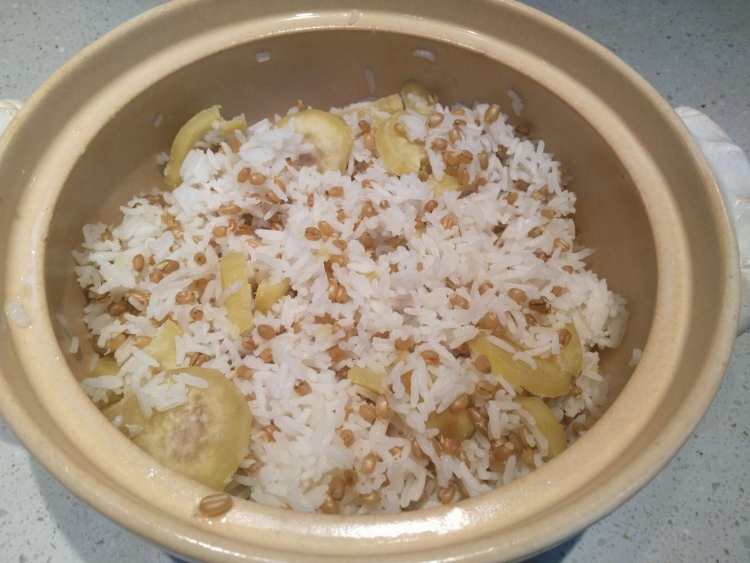 小麦胚芽煲仔饭步骤8