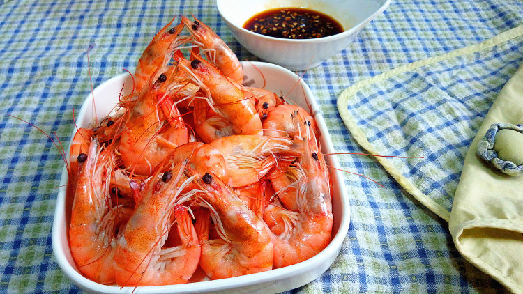 白灼海虾步骤7