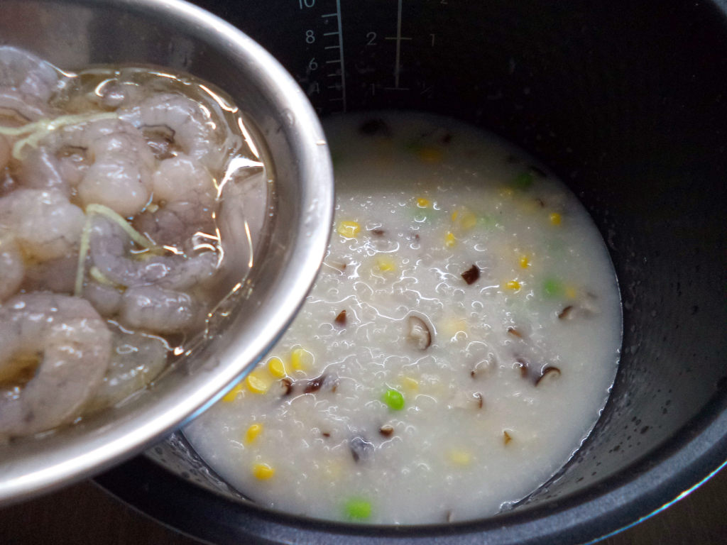 蔬菜虾仁粥步骤7