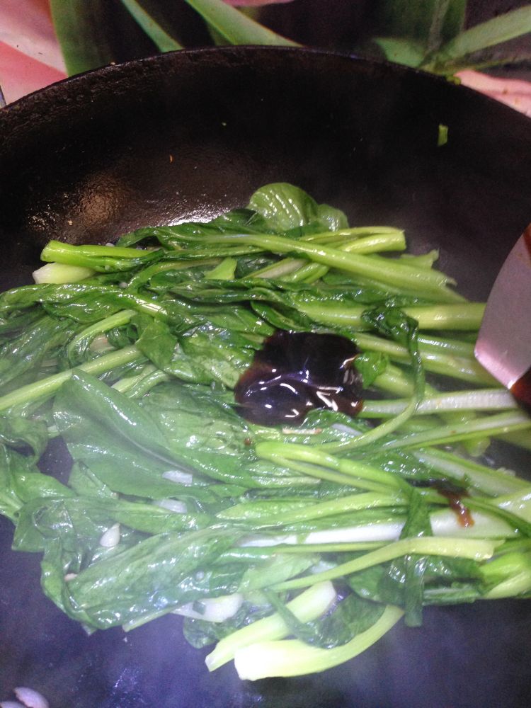 金蒜蚝油菜心步骤9