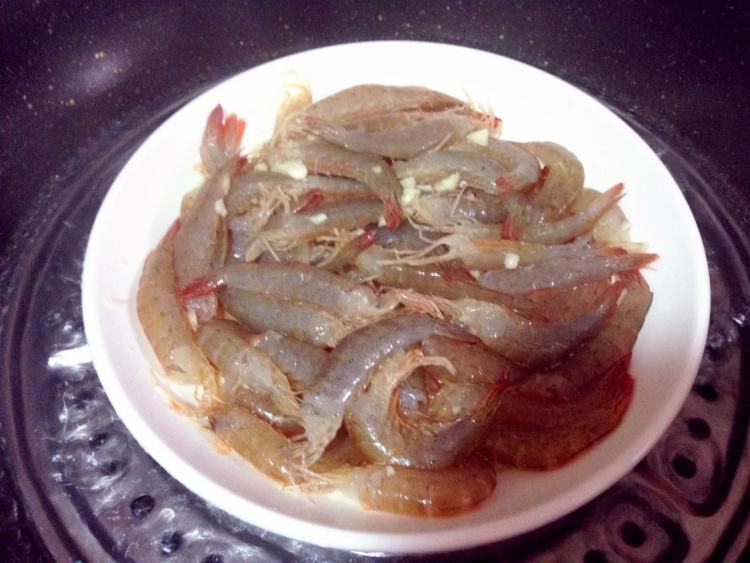 清蒸蒜香虾#多效护理步骤7
