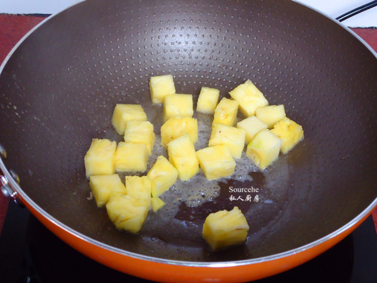 酸酸甜甜菠萝炒肉丝步骤5