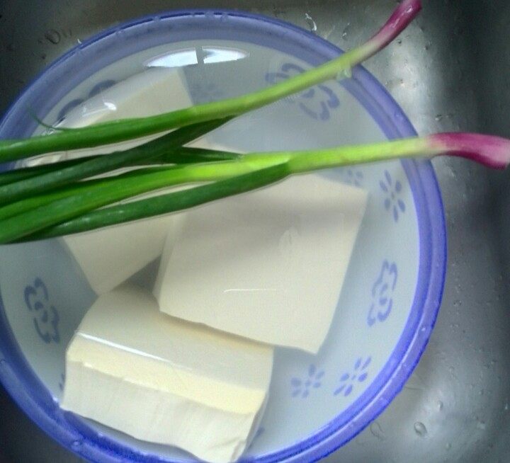 东江豆腐煲步骤1