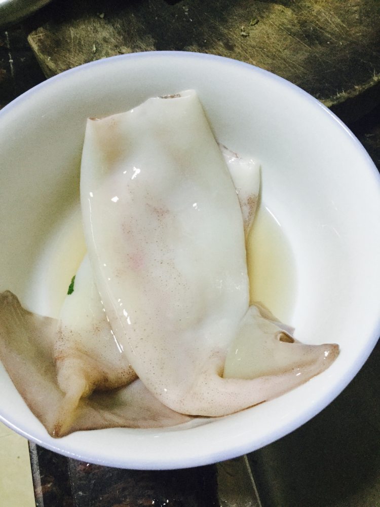 烤鱿鱼筒步骤1