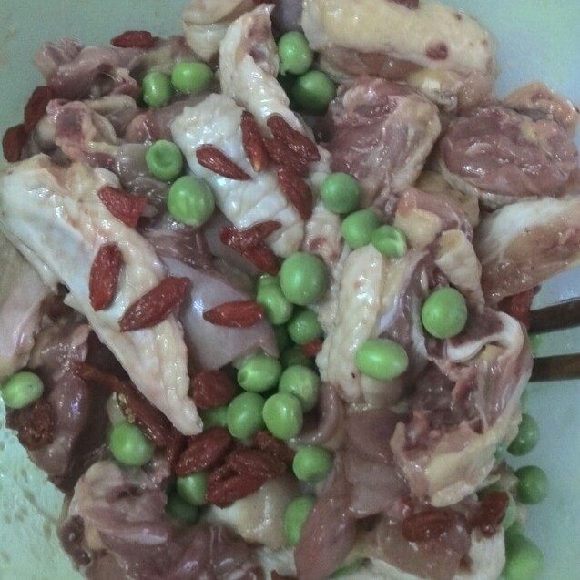 荷叶冬菇蒸鸡步骤5
