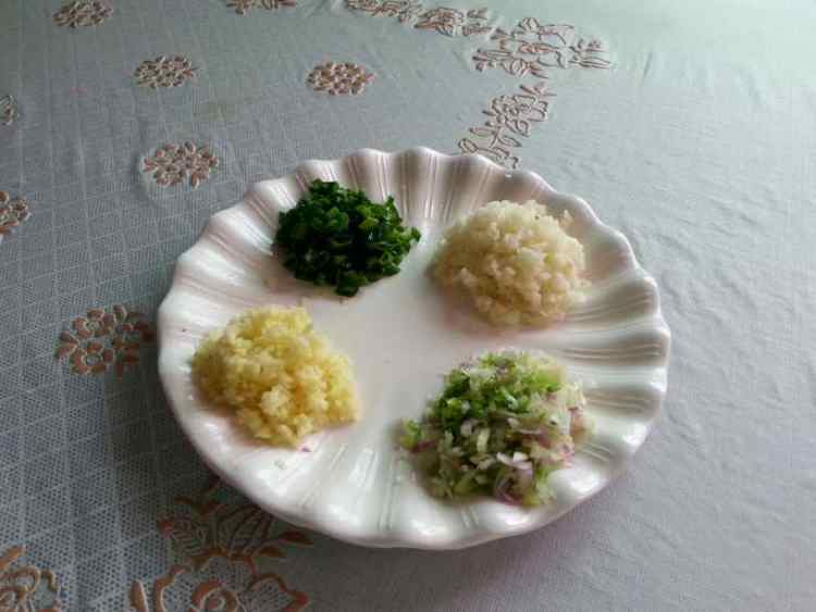 葱油白切鸡步骤5
