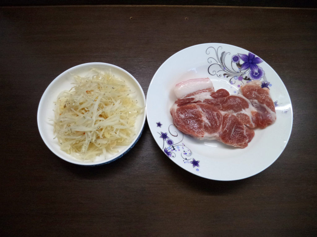 银鱼蒸肉饼步骤1