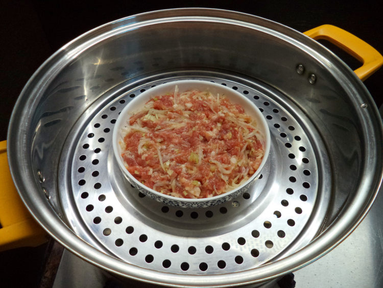 银鱼蒸肉饼步骤8