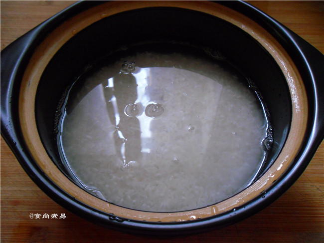 三拼腊味煲仔饭步骤4