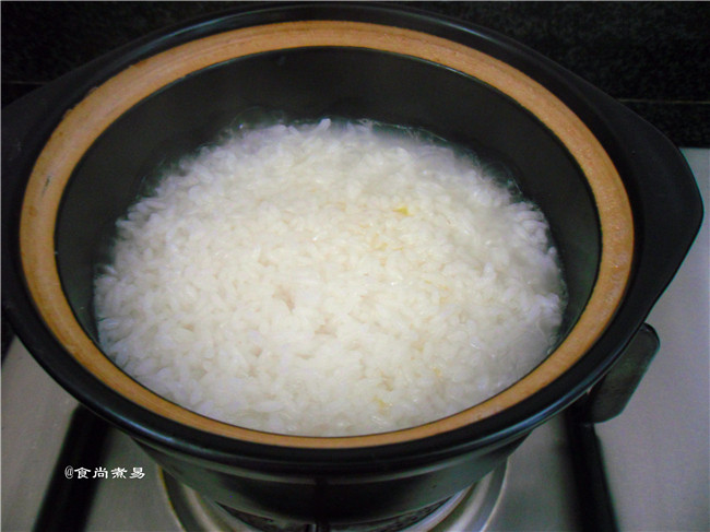 三拼腊味煲仔饭步骤10