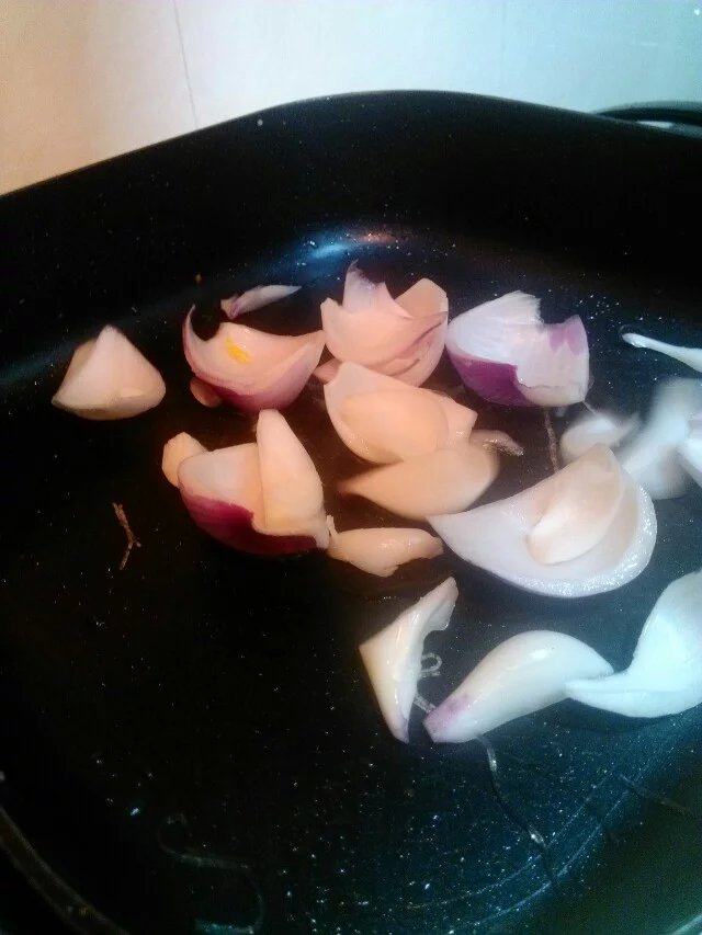 洋葱炒芹菜步骤4