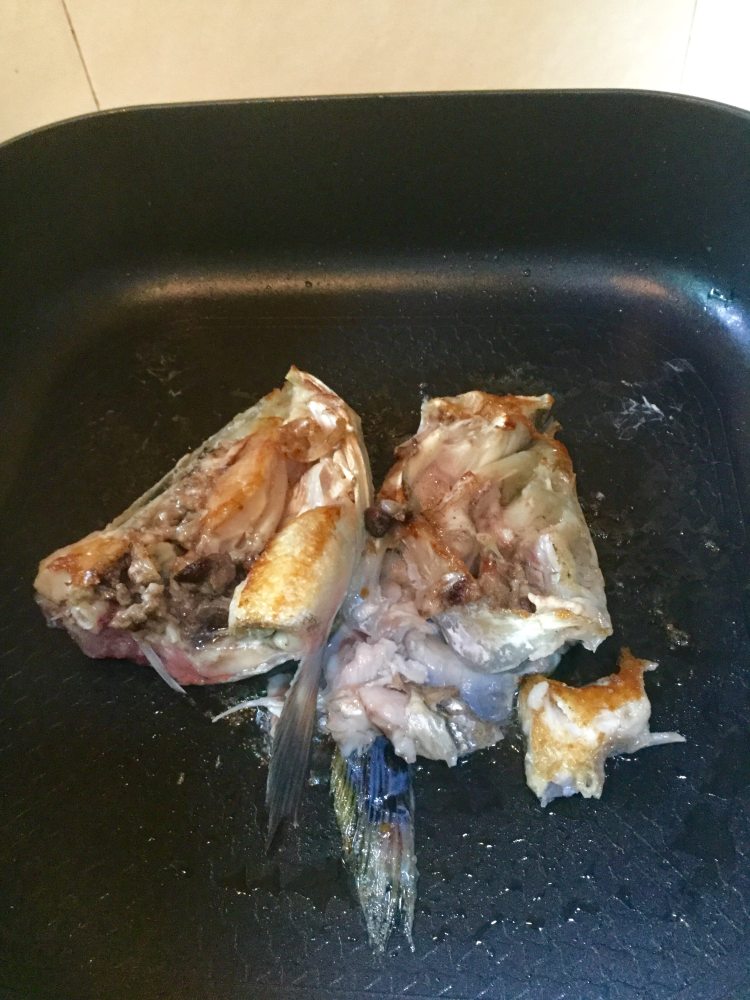 番茄土豆鱼头汤步骤3
