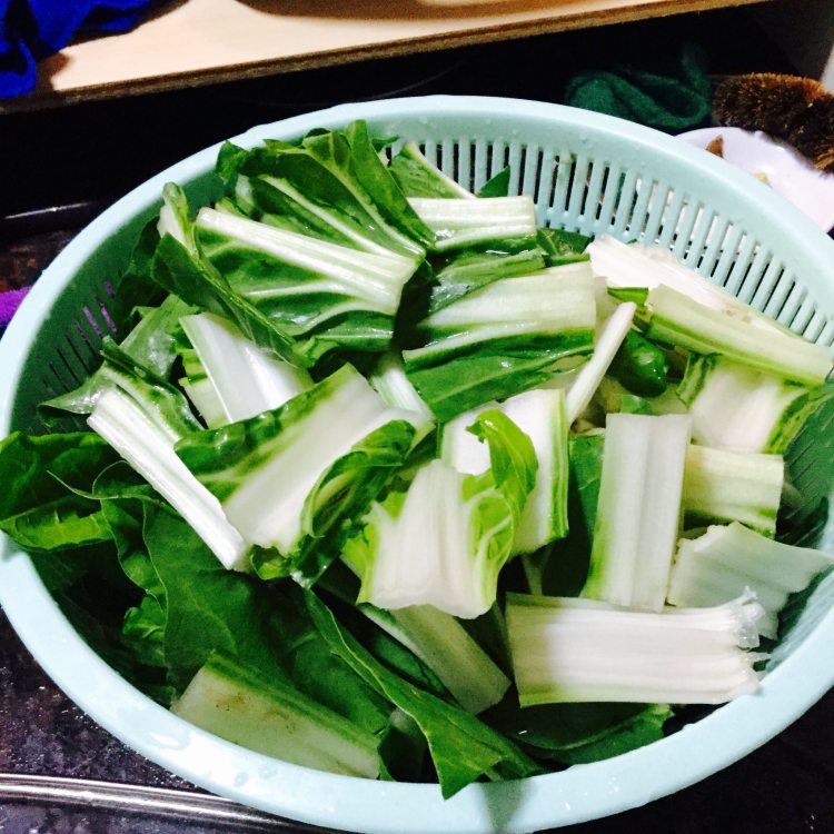 清炒甜菜步骤1