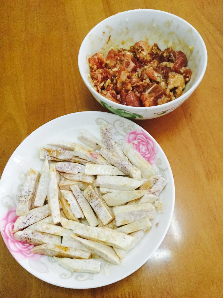 香芋蒸排骨步骤2