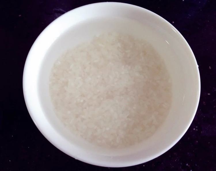 肉片腊味煲仔饭步骤2
