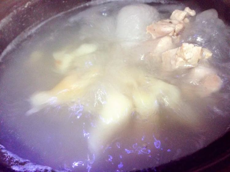 龙骨花胶汤步骤9