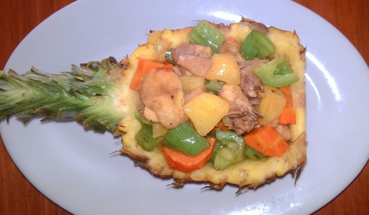 菠萝炒鸡丁步骤11