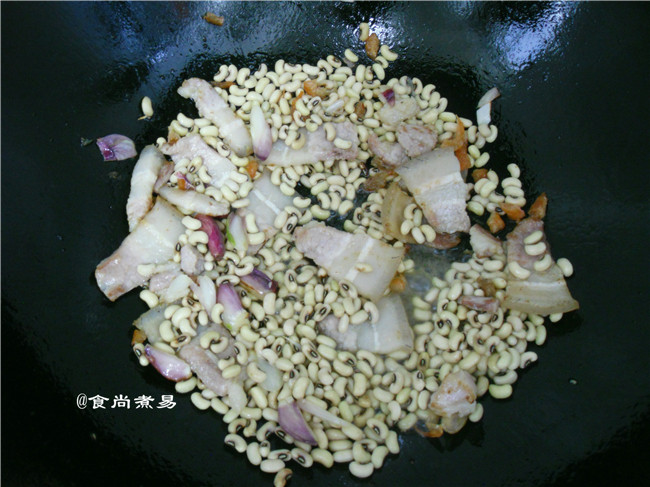虾仁眉豆步骤6