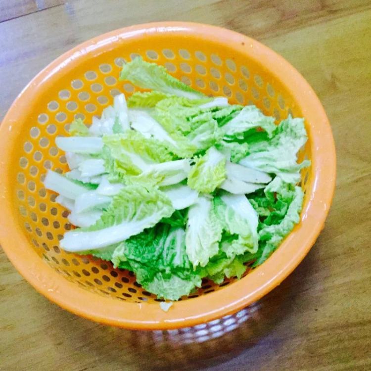 娃娃菜焖番鸭步骤2