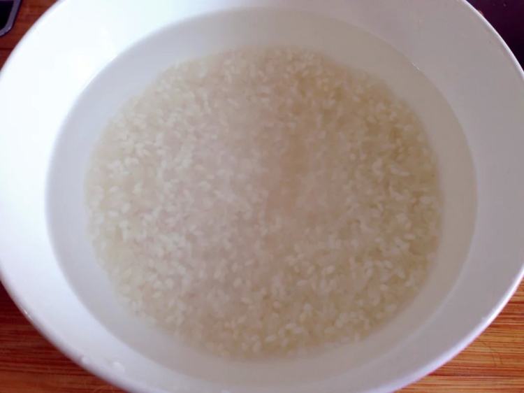 香菇排骨煲仔饭步骤2