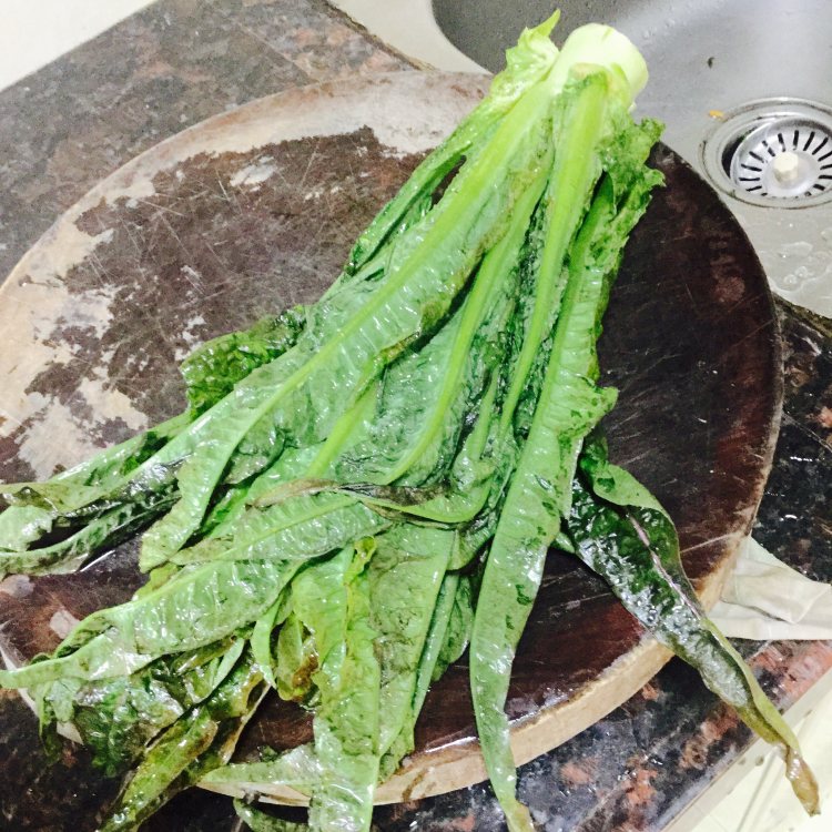 肉片炒莴笋叶步骤2