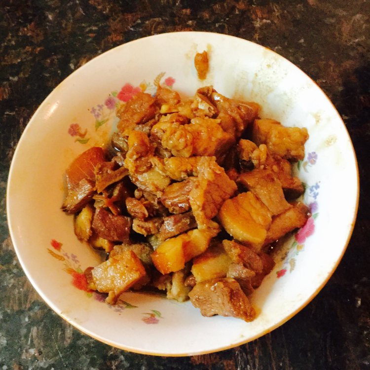 猪肉焖土豆步骤7