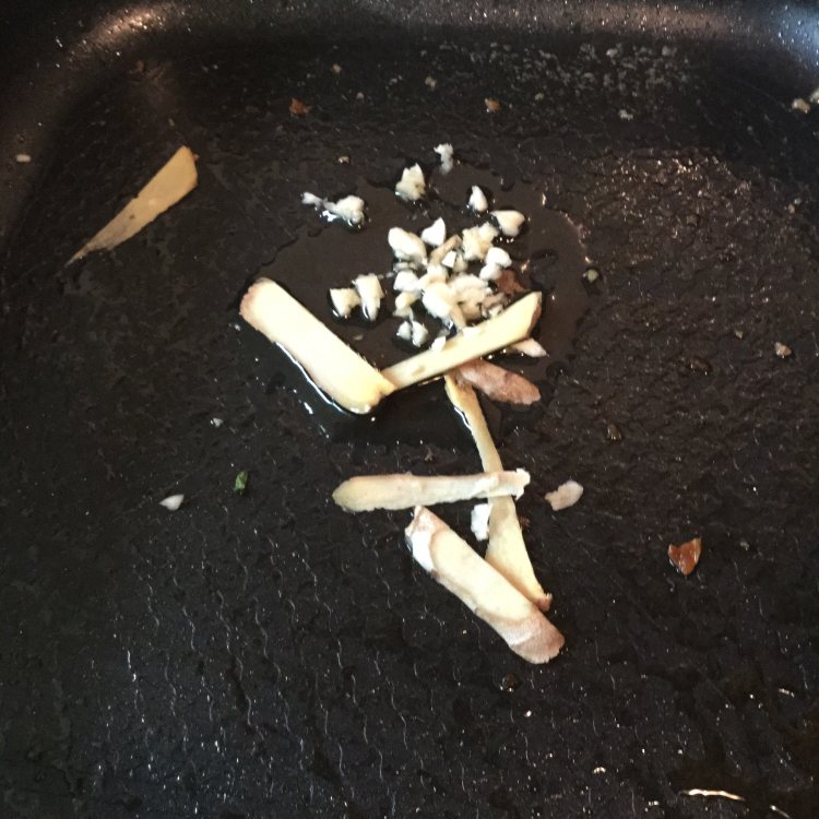 猪肉焖土豆步骤9