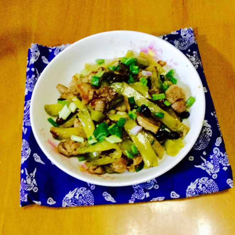 瘦肉炒榨菜步骤7