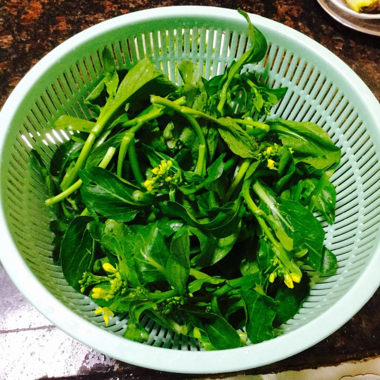 菜心炒米粉步骤3