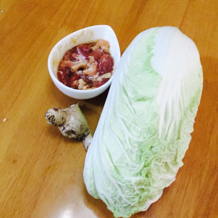 肉片炒大白菜步骤1