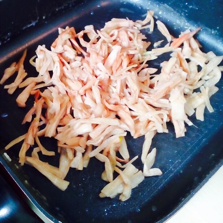 芋蒙干焖鱼腩步骤11