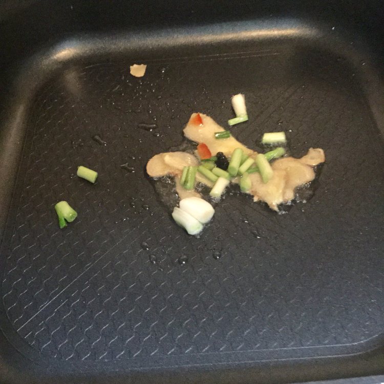 肉炒豇豆步骤7