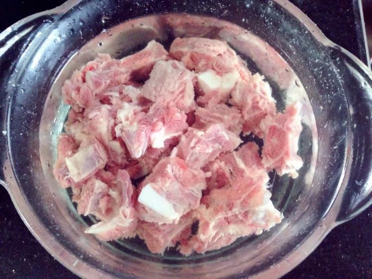 排骨炖土豆步骤1