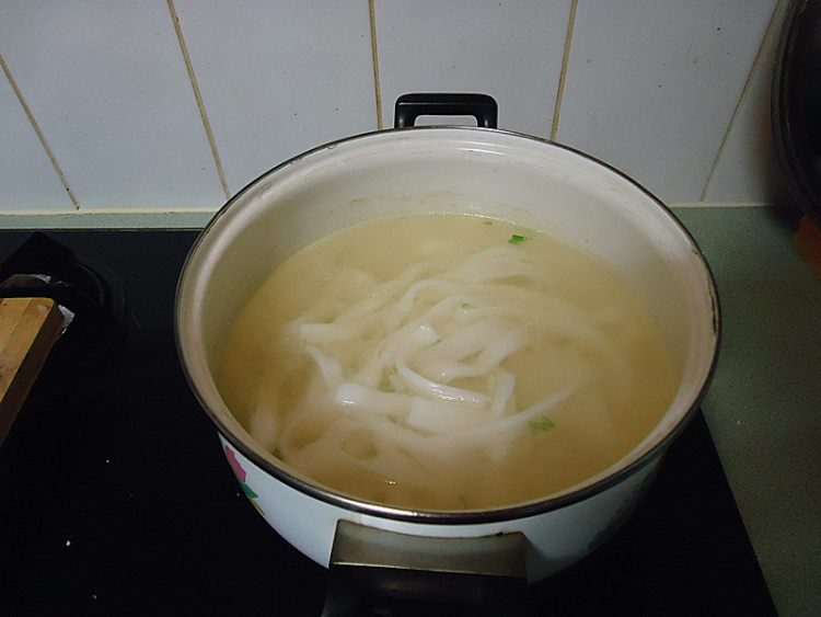 鱼片芥菜汤河粉步骤6