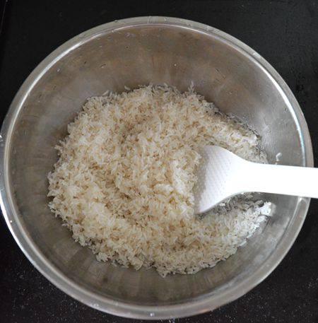 香菇鸡腿煲仔饭步骤4