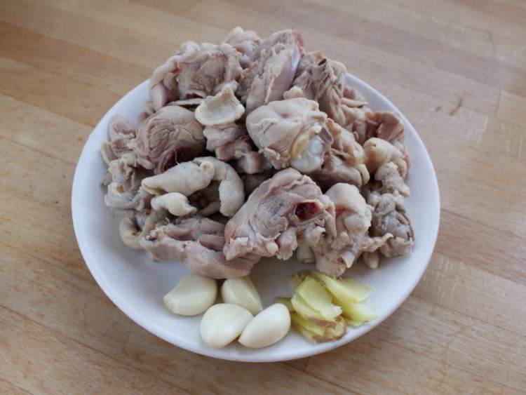 土豆滑鸡煲步骤5