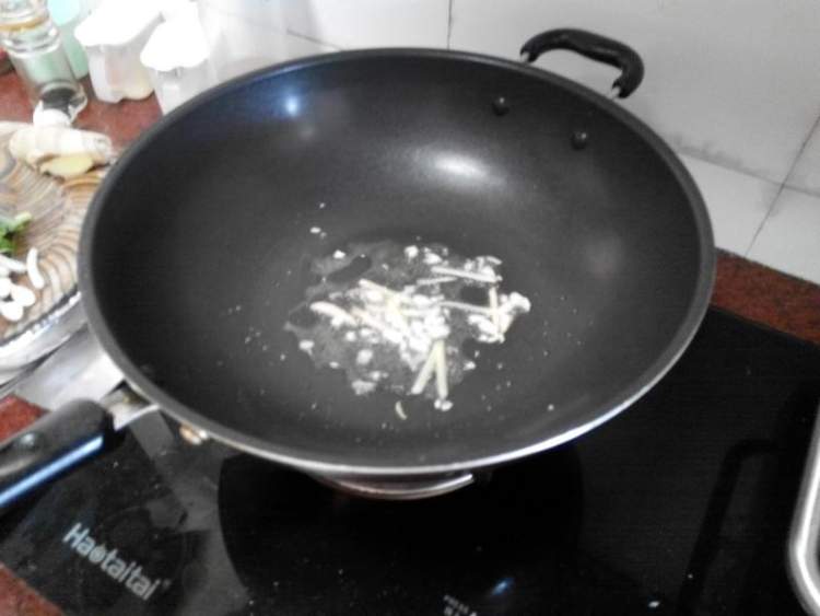 牛肉炒葛薯步骤3