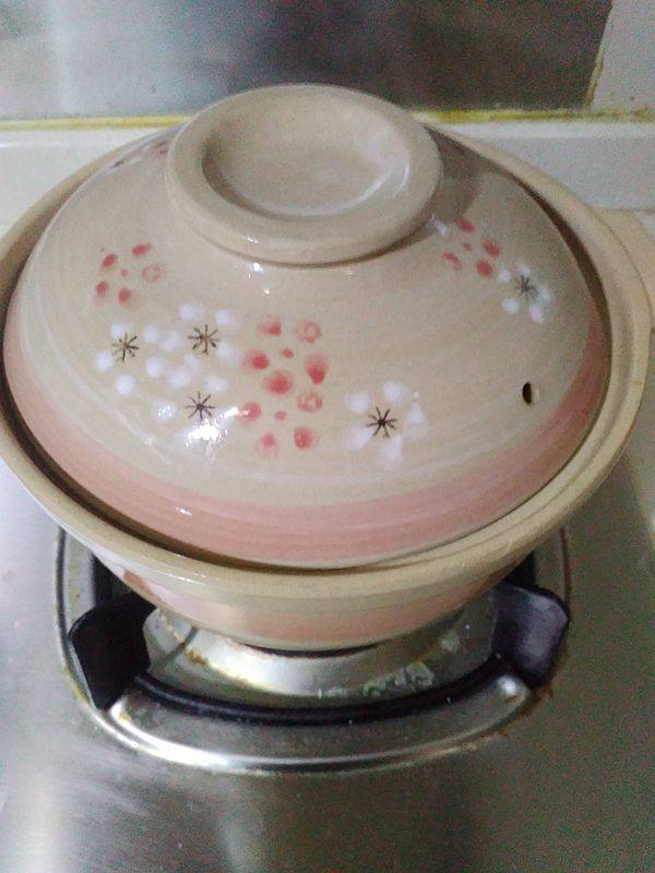 鲜鸡杂菇煲步骤8