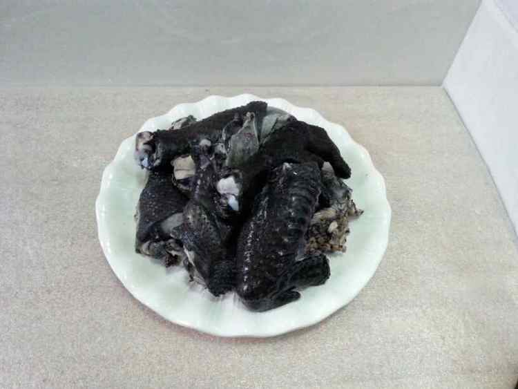粟米胡萝卜竹丝鸡汤步骤5