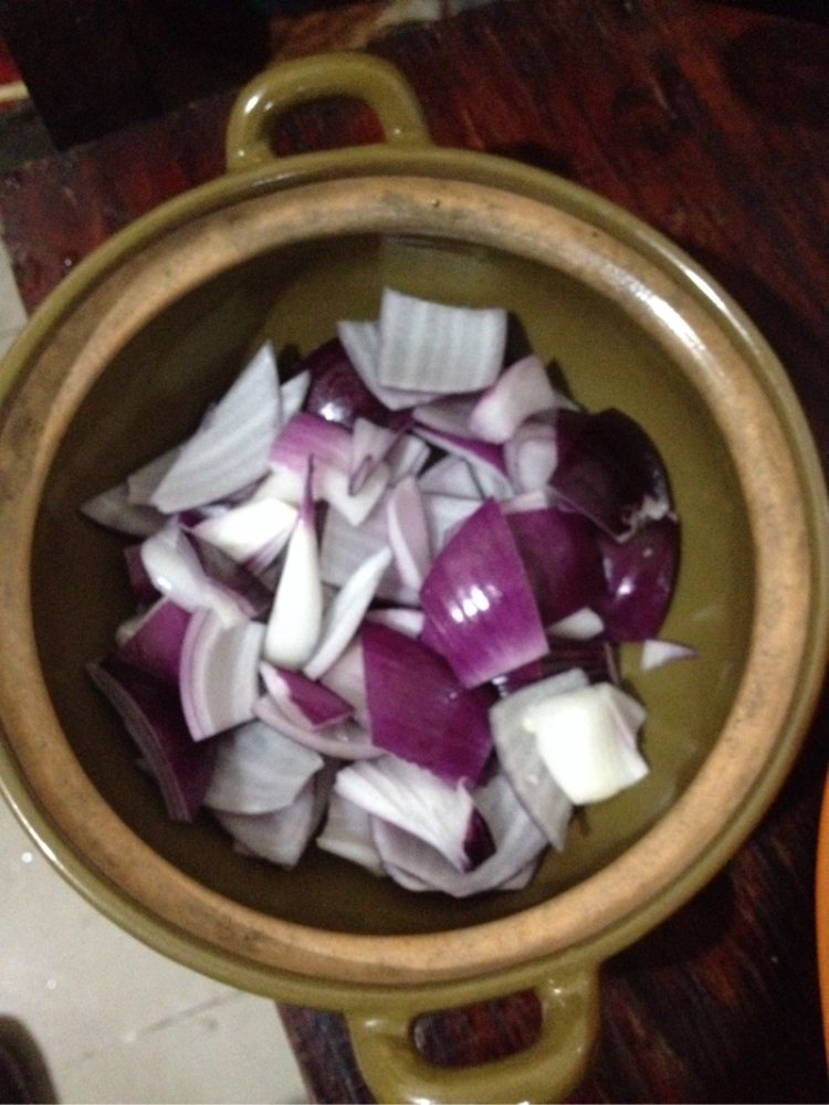啫啫鸡煲步骤5