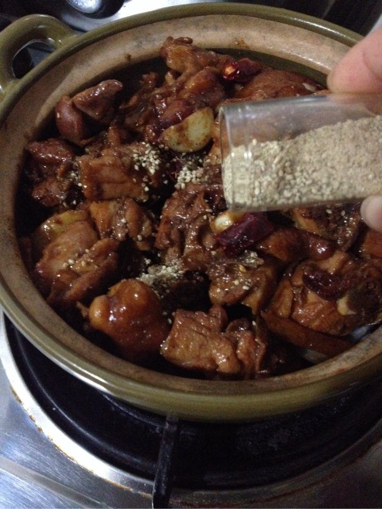啫啫鸡煲步骤13