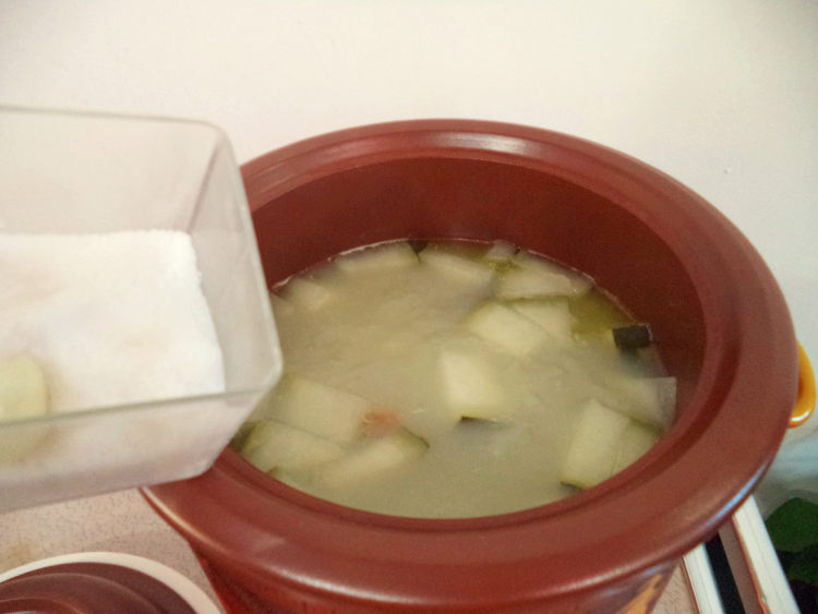 薏米冬瓜骨头汤步骤9