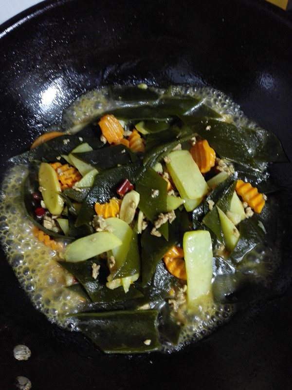 土豆肉沫烧海带步骤14