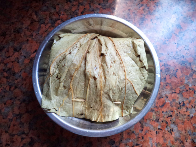 荷叶蒸鸡步骤8