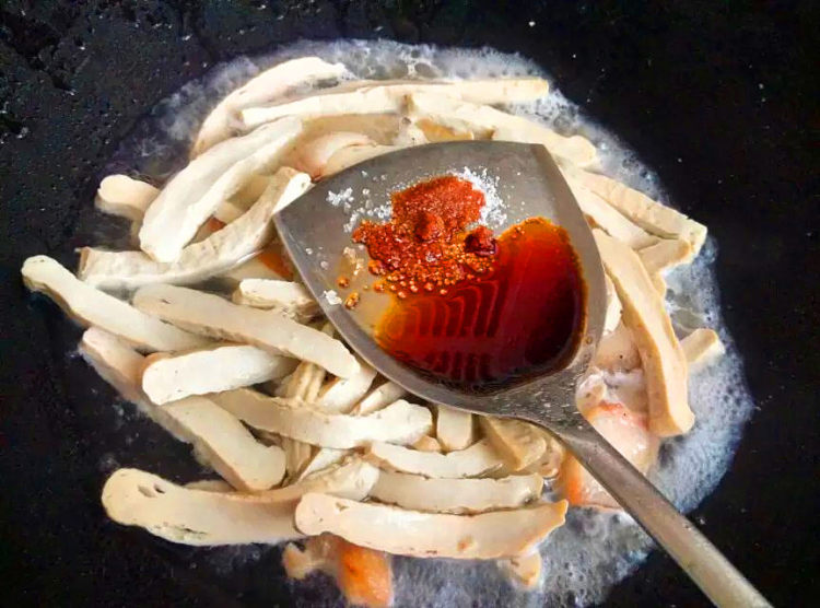 鱼糕豆腐干步骤4