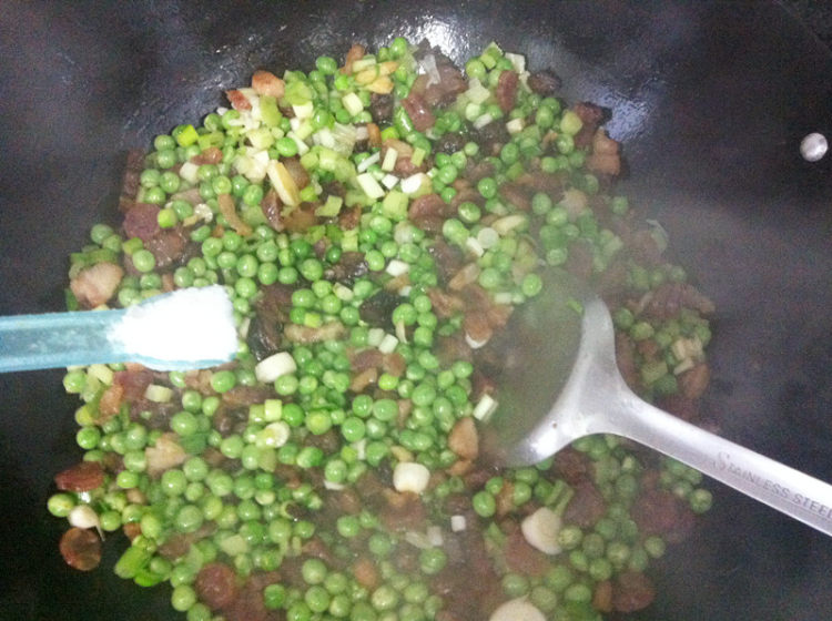 广东腊味糯米饭步骤13