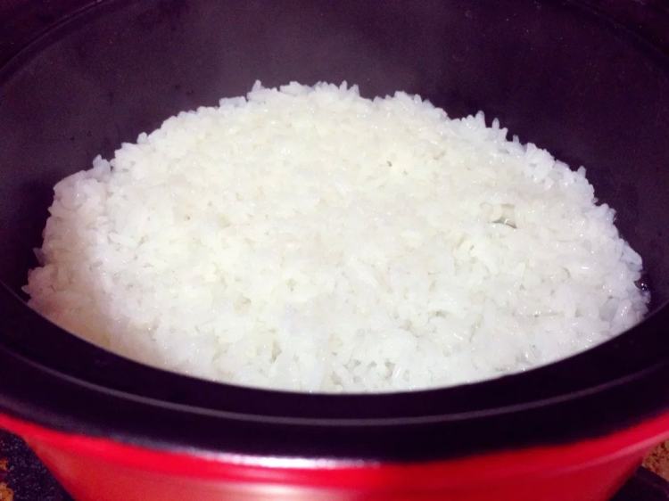 腊味煲仔饭步骤6