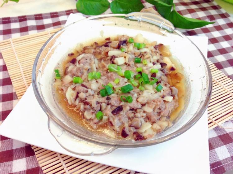 香菇马蹄蒸肉饼步骤9