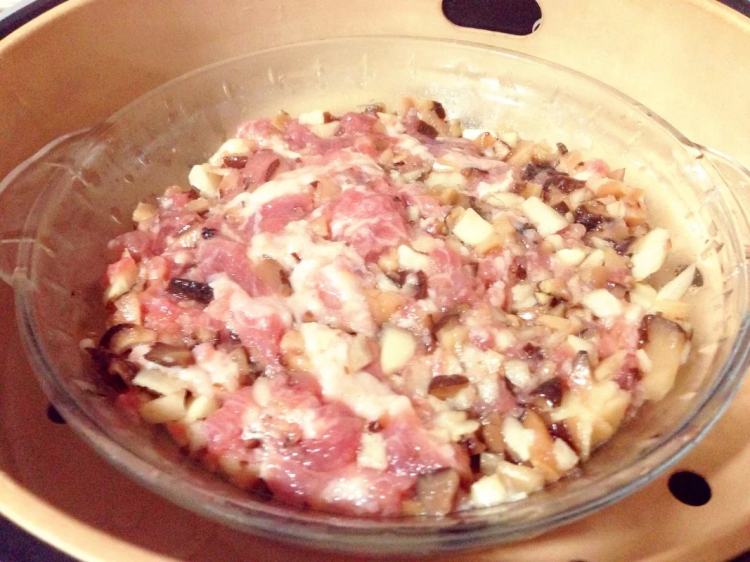 香菇马蹄蒸肉饼步骤8