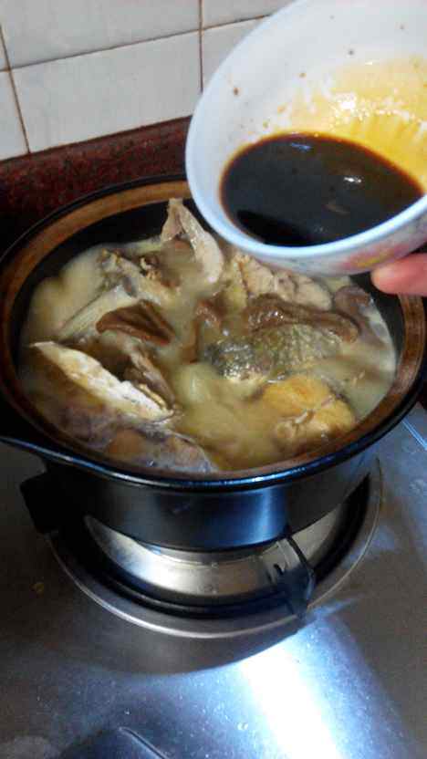 菜脯砂锅鱼步骤7